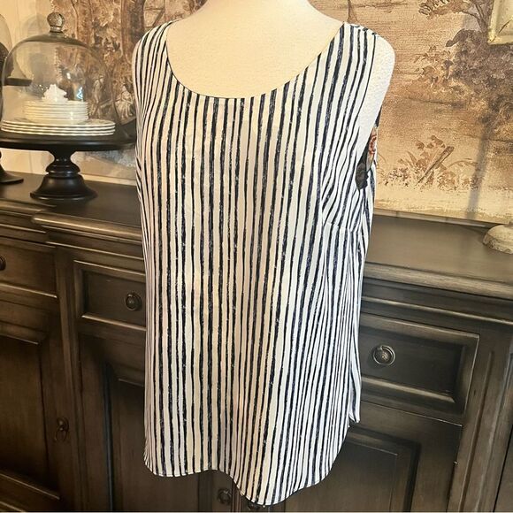 Reversible Floral and Striped Women's Tops size Lg - Picture 7 of 8